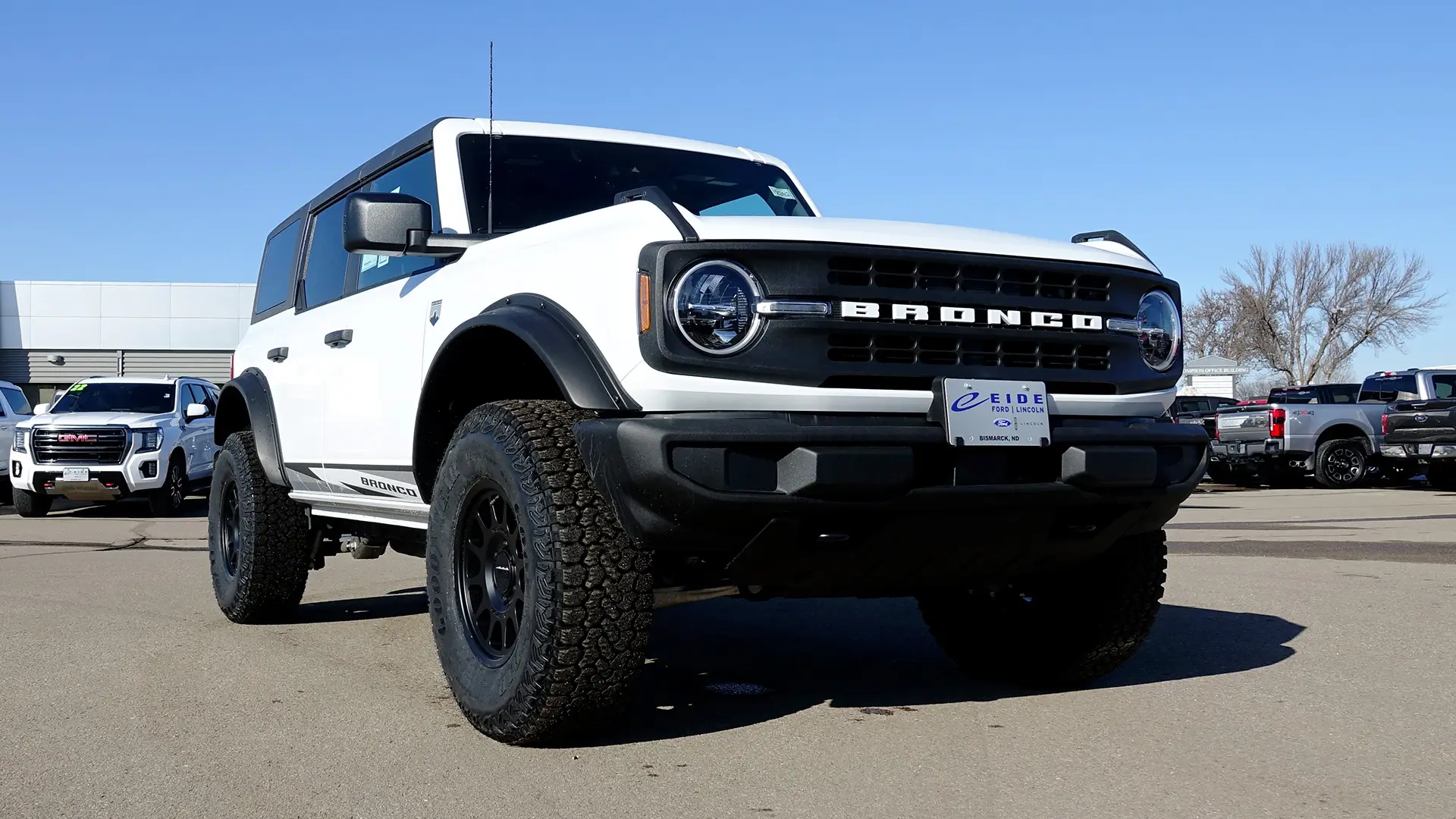 Bronco Exterior View 1